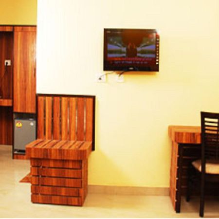 Didi Hotel Лакхнау Экстерьер фото