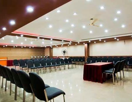 Didi Hotel Лакхнау Экстерьер фото
